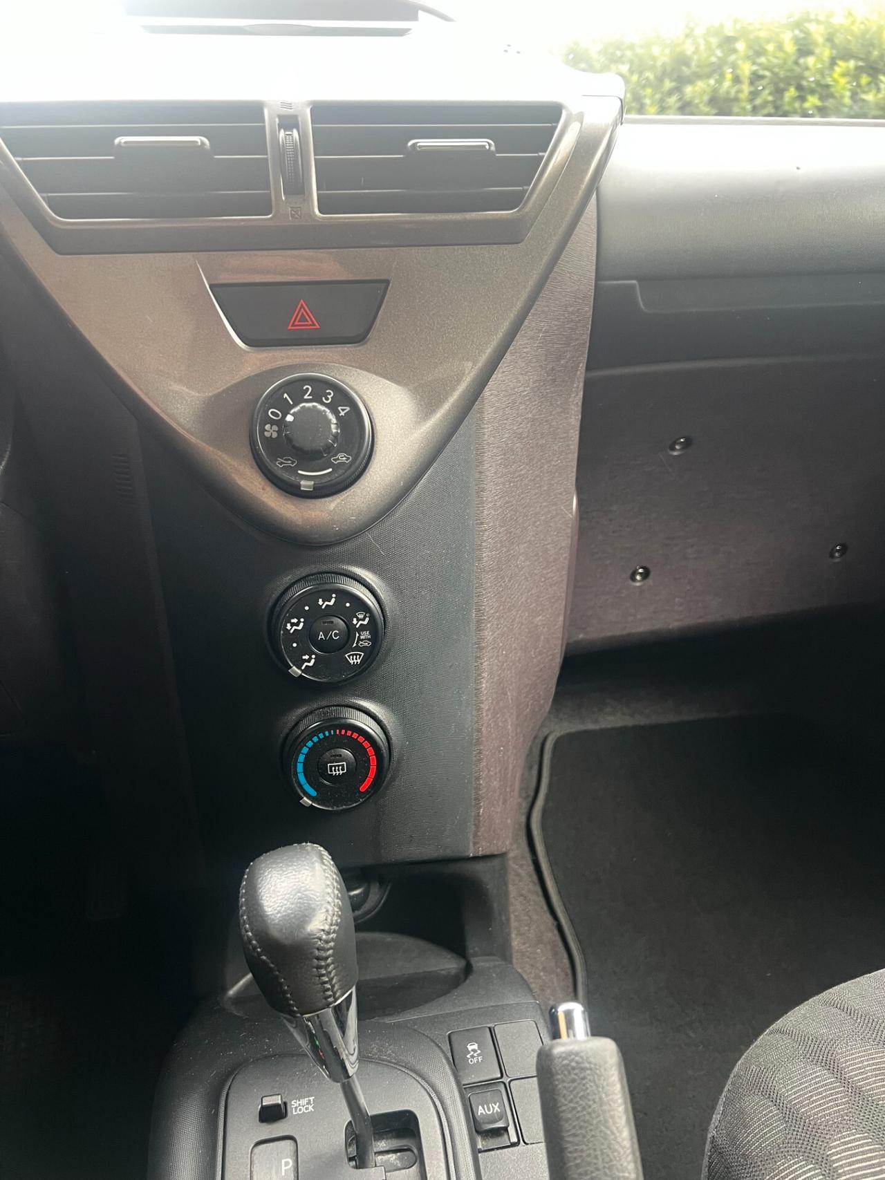 Toyota iQ 1.0 Multidrive AUTOMATICA KM 90 MILA