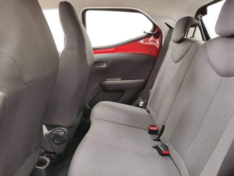 Toyota Aygo Connect 1.0 VVT-i 72 CV 5 porte x-play