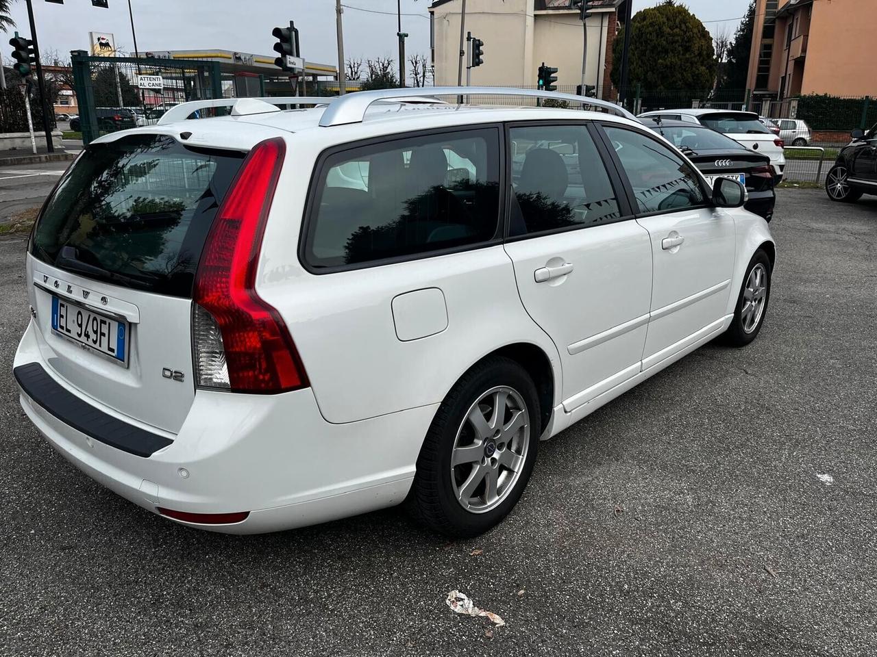 Volvo V60 D2 1.6 R-design - 2012