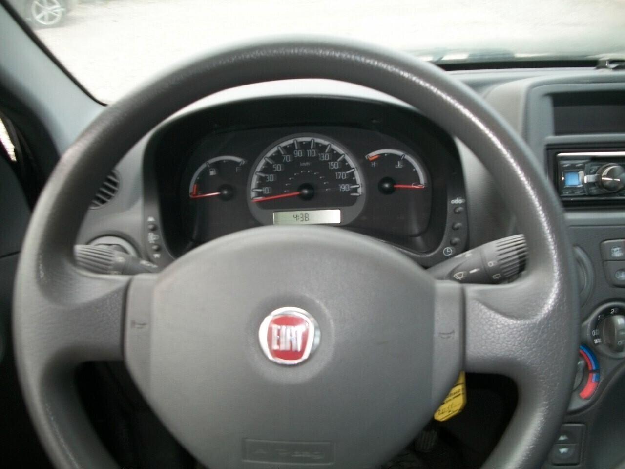 Fiat Panda 1.2 Emotion 1242 BENZINA EURO 05 NERA KM 199587 A EURO 3990,00 PIU PASSAGGIO E GARANZIAO GARANZIA UN ANNO
