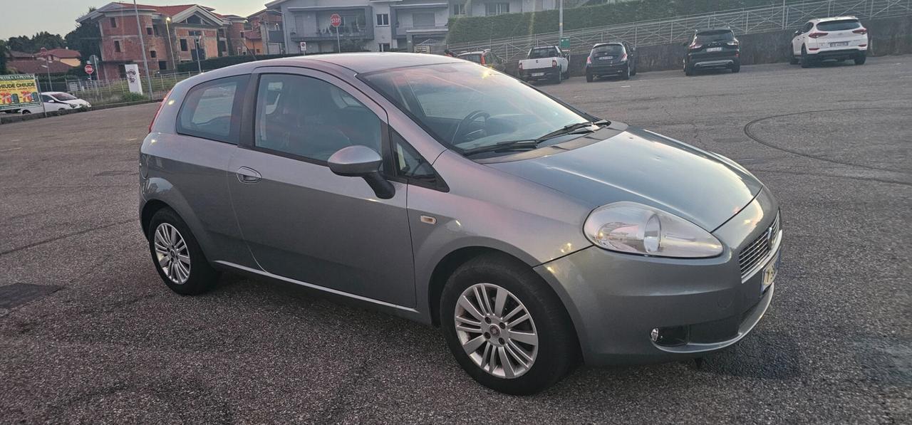Fiat Grande Punto 1.3 MJT 75 CV 5 porte Active