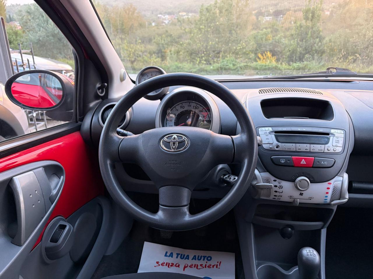 Toyota Aygo 1.0 VVT-i 68CV 5 porte Sol