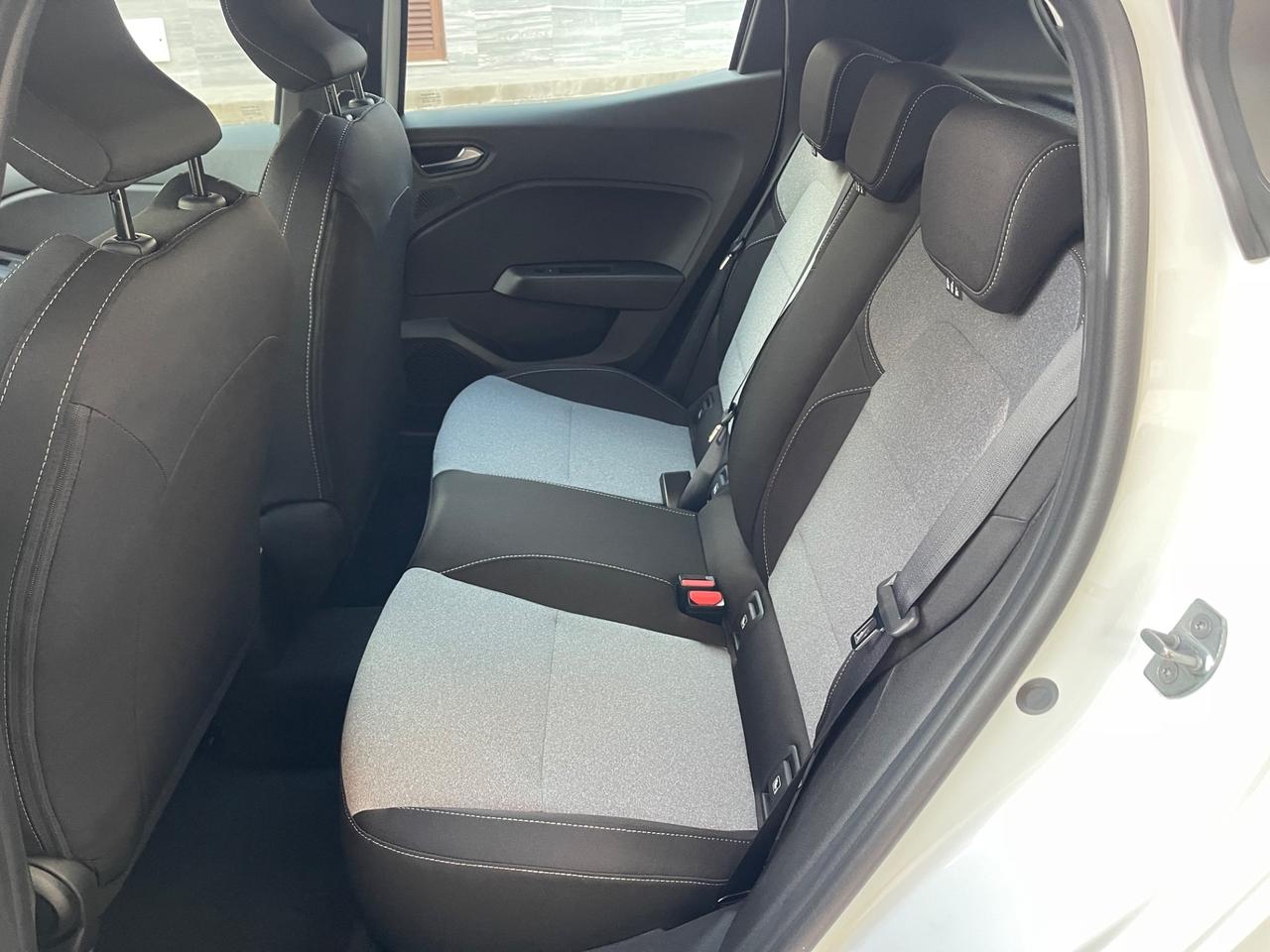 Renault Clio ECO-G 100 CV Evolution km0