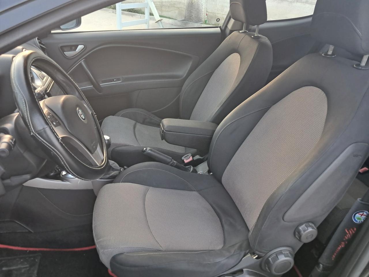 Alfa Romeo MiTo 1.6 JTDm-2 120cv Distinctive