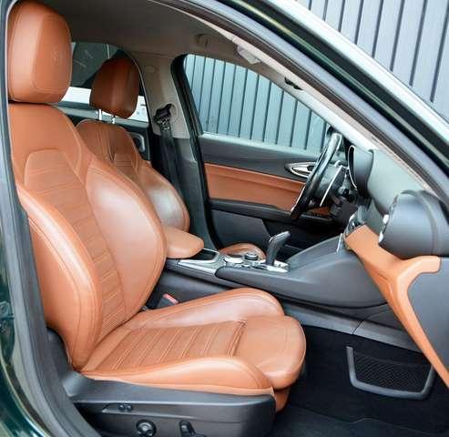 Alfa Romeo Giulia 2.2 t Veloce Q4 210 cv auto * VERDE VISCONTI *