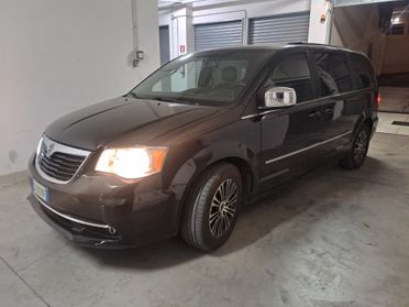 Lancia Voyager 2.8 Turbodiesel S 177 CV