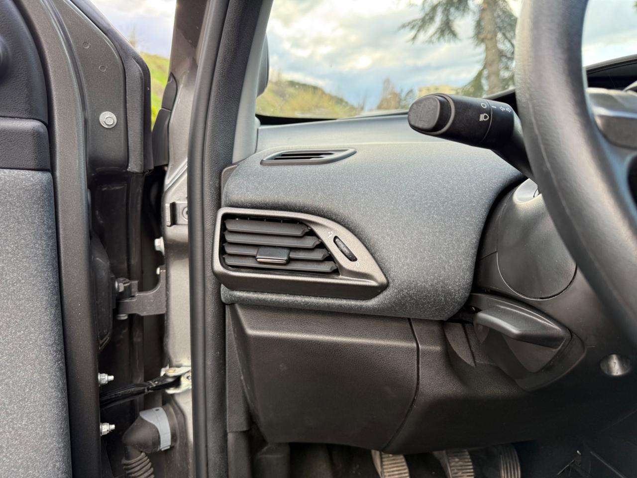 Lancia Ypsilon 1.0 FireFly 5 porte S&S Hybrid Ecochic Silver