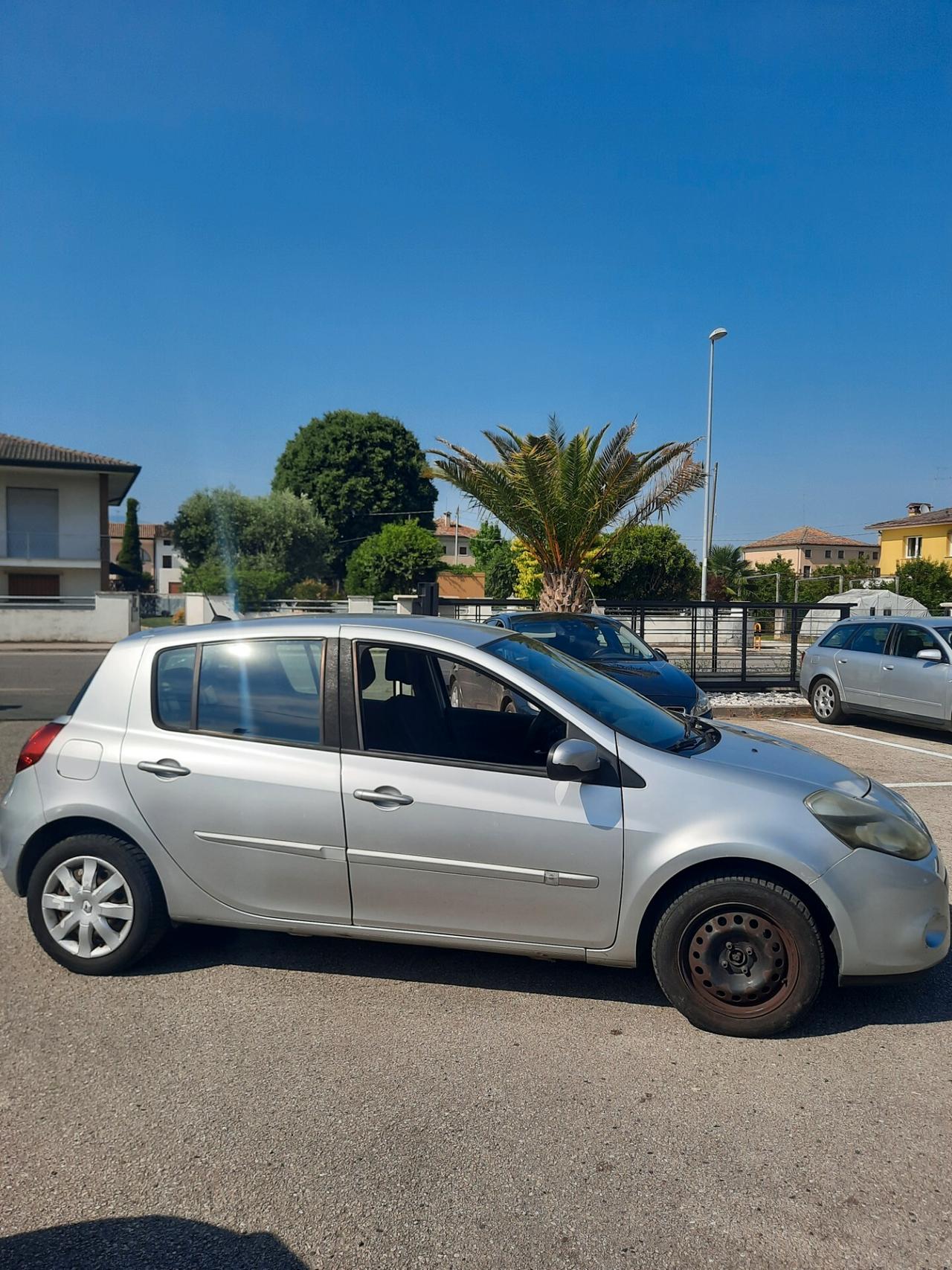 Renault Clio 1.5 dCi 65CV 5 porte OK NEOPATENTATI