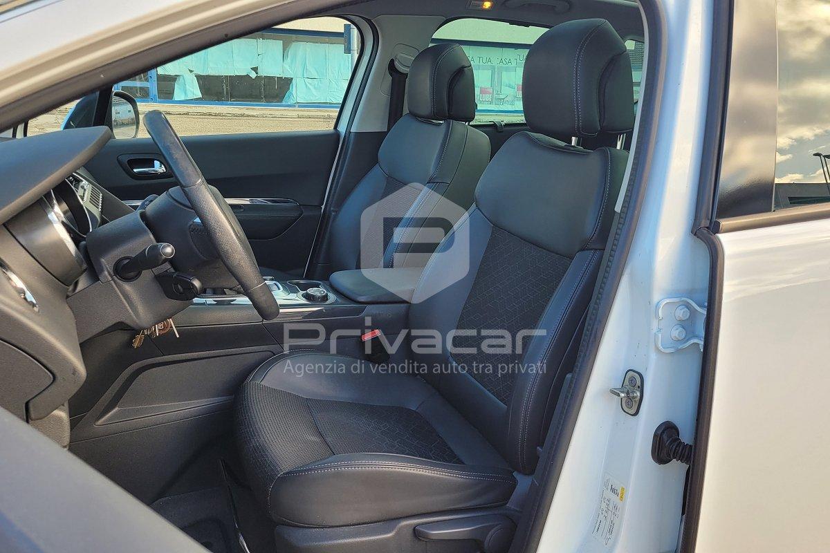 PEUGEOT 3008 1.6 HDi 115CV Business