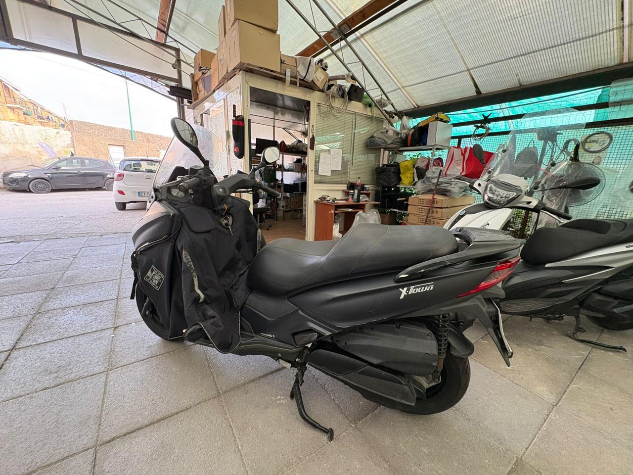 Kymco X-Town 300i del 2016 USATO