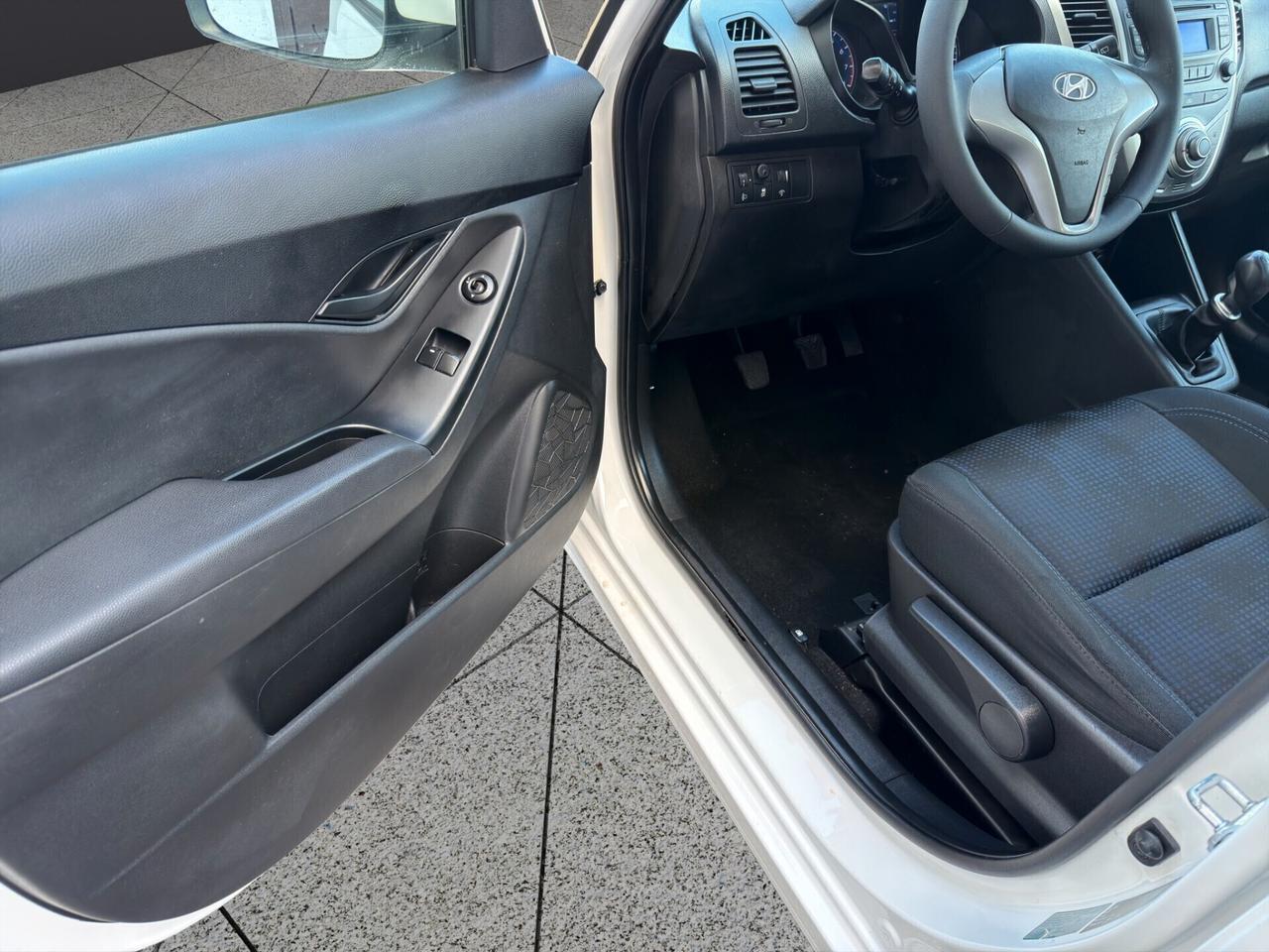 Hyundai iX20 1.4 90 CV GPL-SENSORI PARCHEGGIO