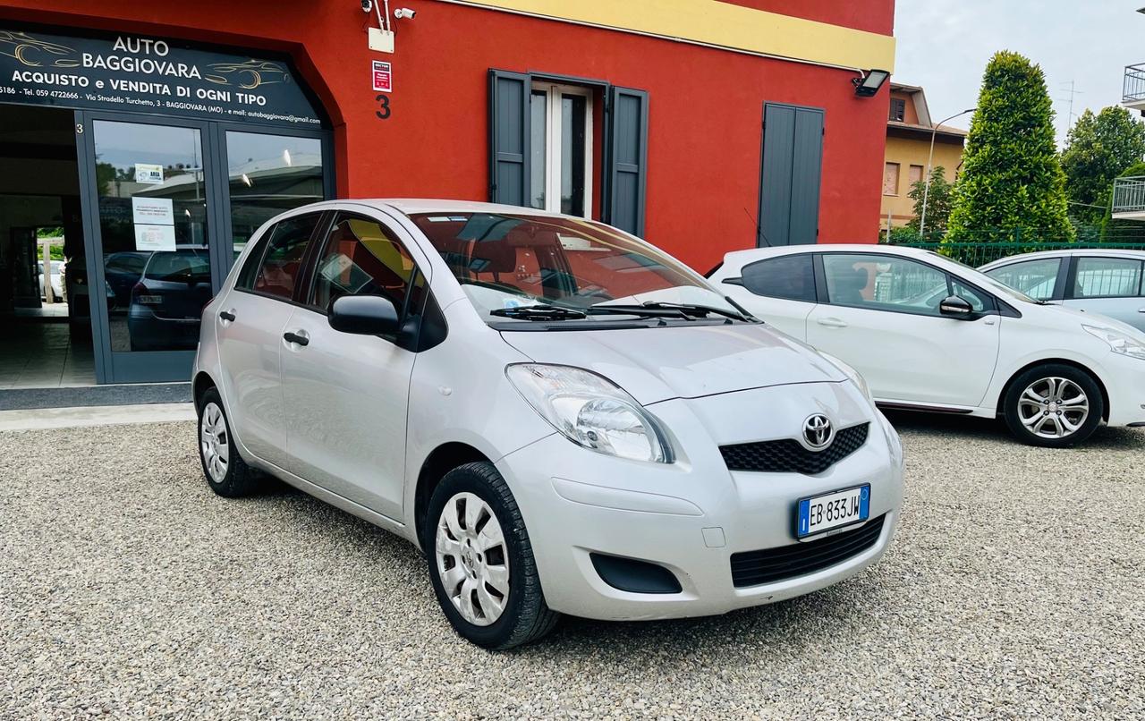 Toyota Yaris 1.0 5 porte GPL
