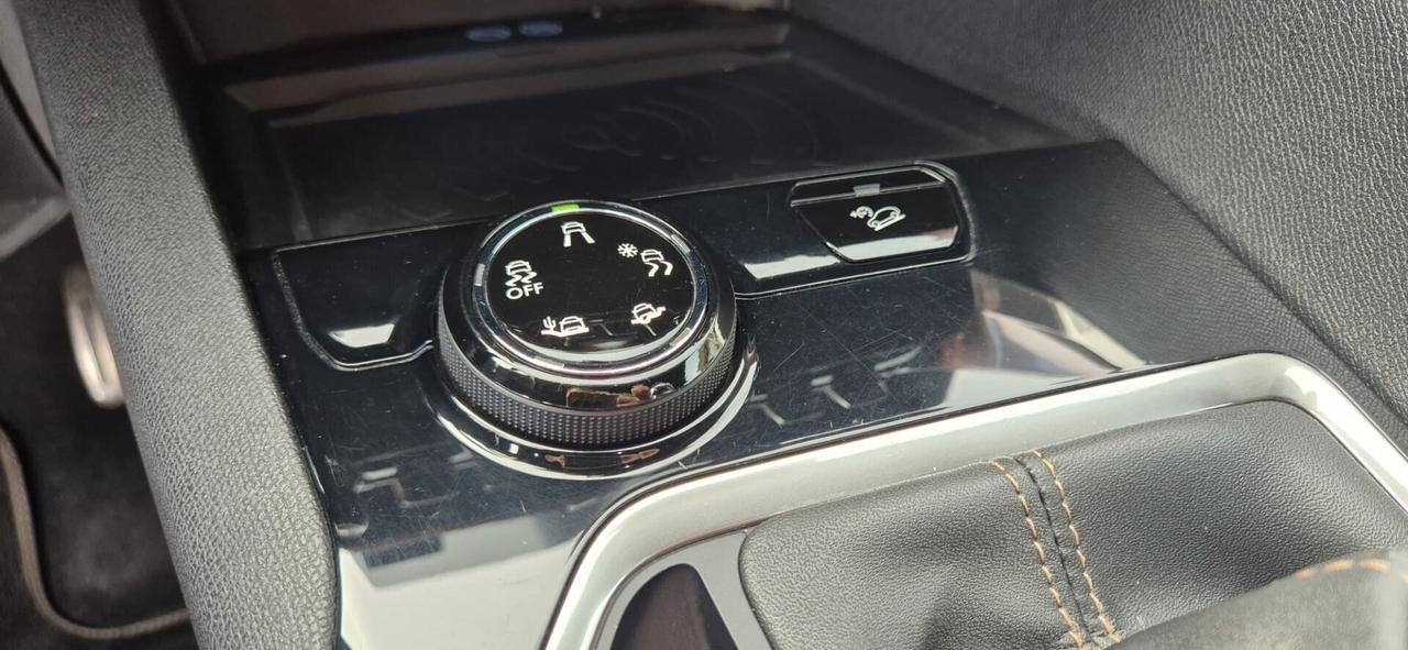 Peugeot 3008 1.6BlueHDi 120 GTLine-Garanzia 3 Anni