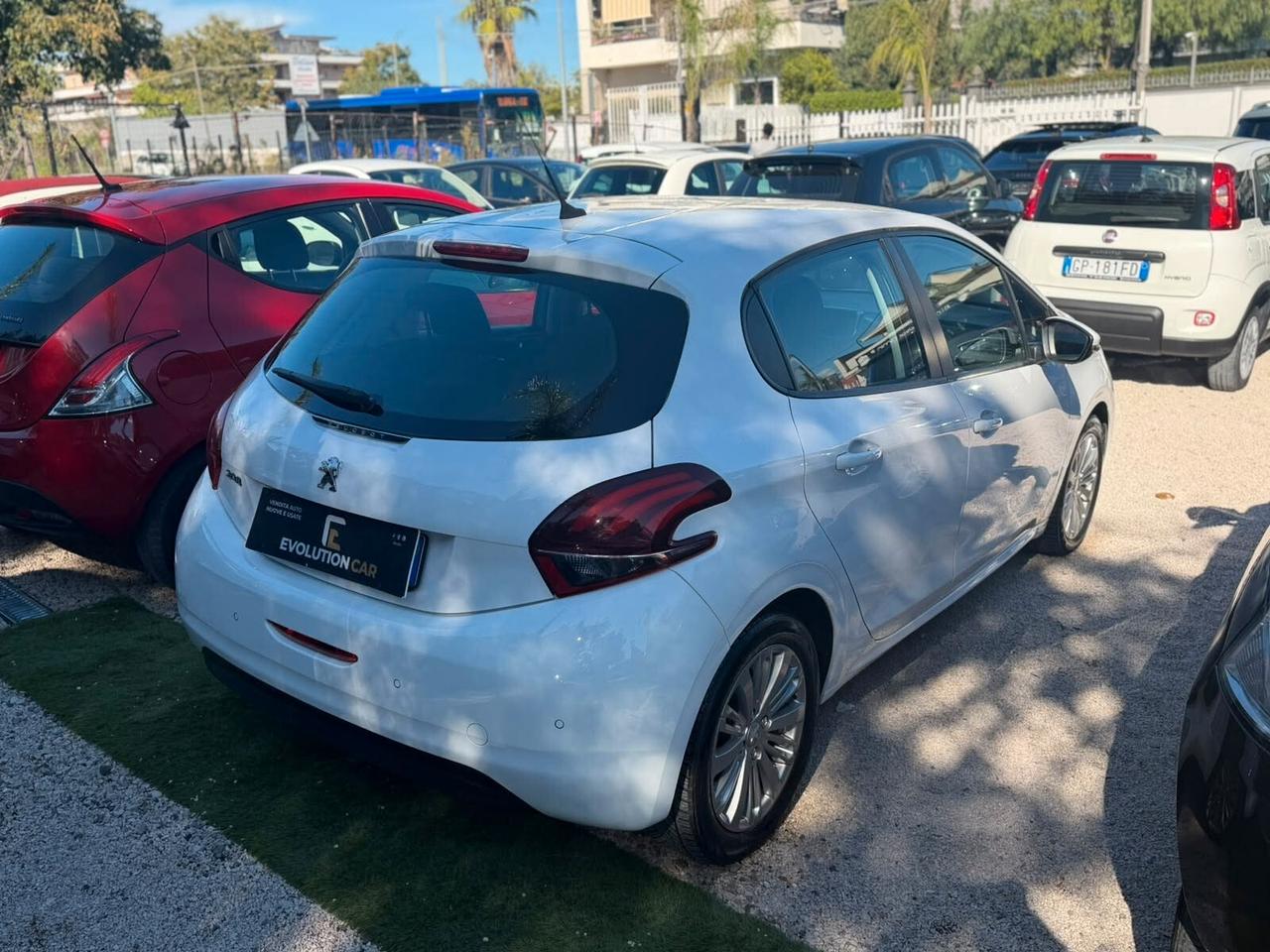Peugeot 208 1.2 Benzina 2018