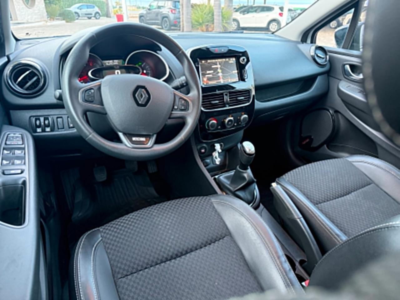 Renault Clio dCi 8V 75 CV 5 porte Moschino Life
