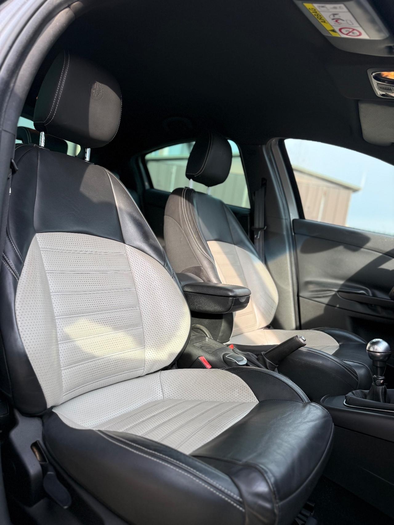 Alfa Romeo Giulietta 1.6 JTDm-2 120 CV Exclusive