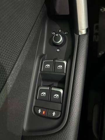 Audi Q2 35 1.5 tfsi Business Advanced s-tronic