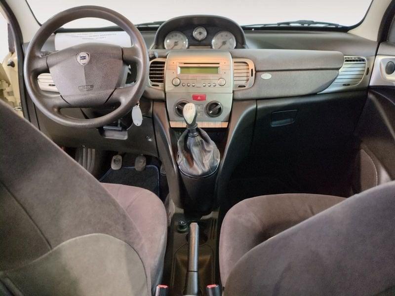 Lancia Ypsilon 1.2 69 cv Silver