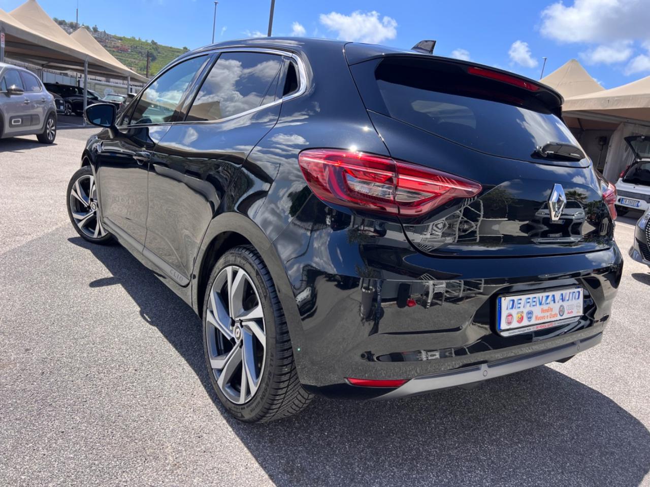 Renault Clio R-Line 1.6 Hybrid 140cv