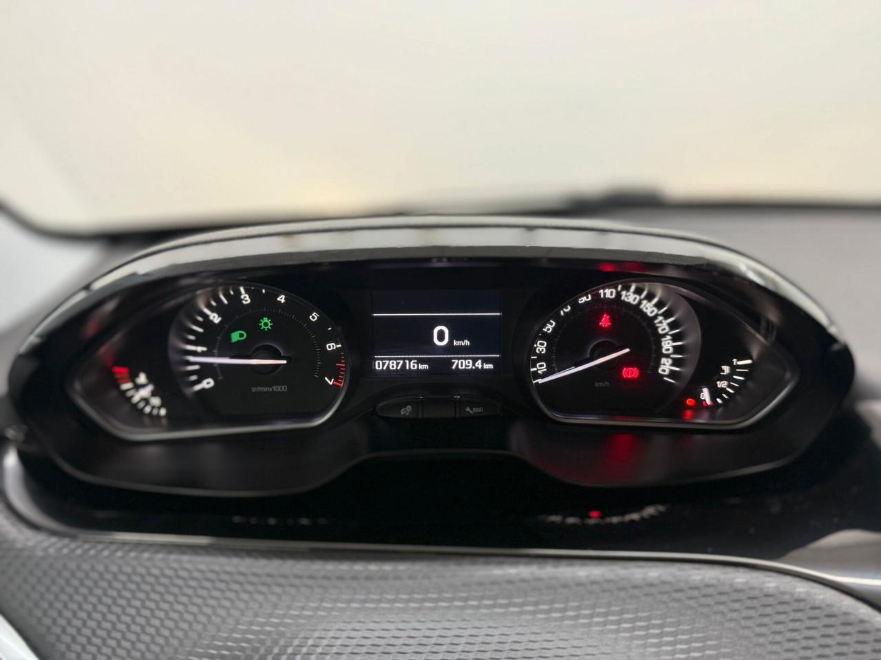 Peugeot 208 1.2 PureTech 82cv 5p. GPL Allure