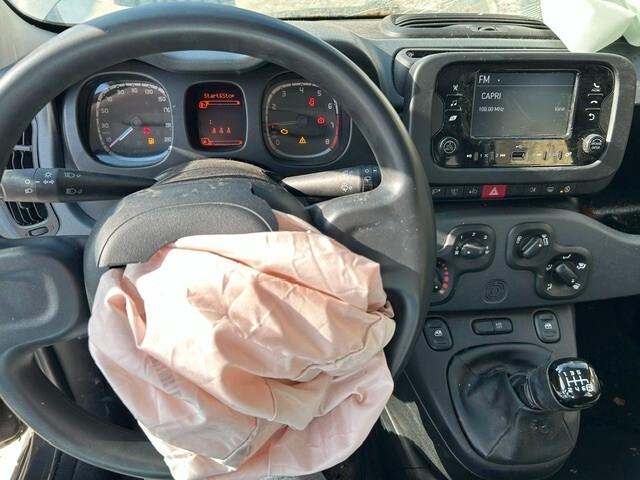 Fiat Panda 2023 Hybrid sinistrata incidentata