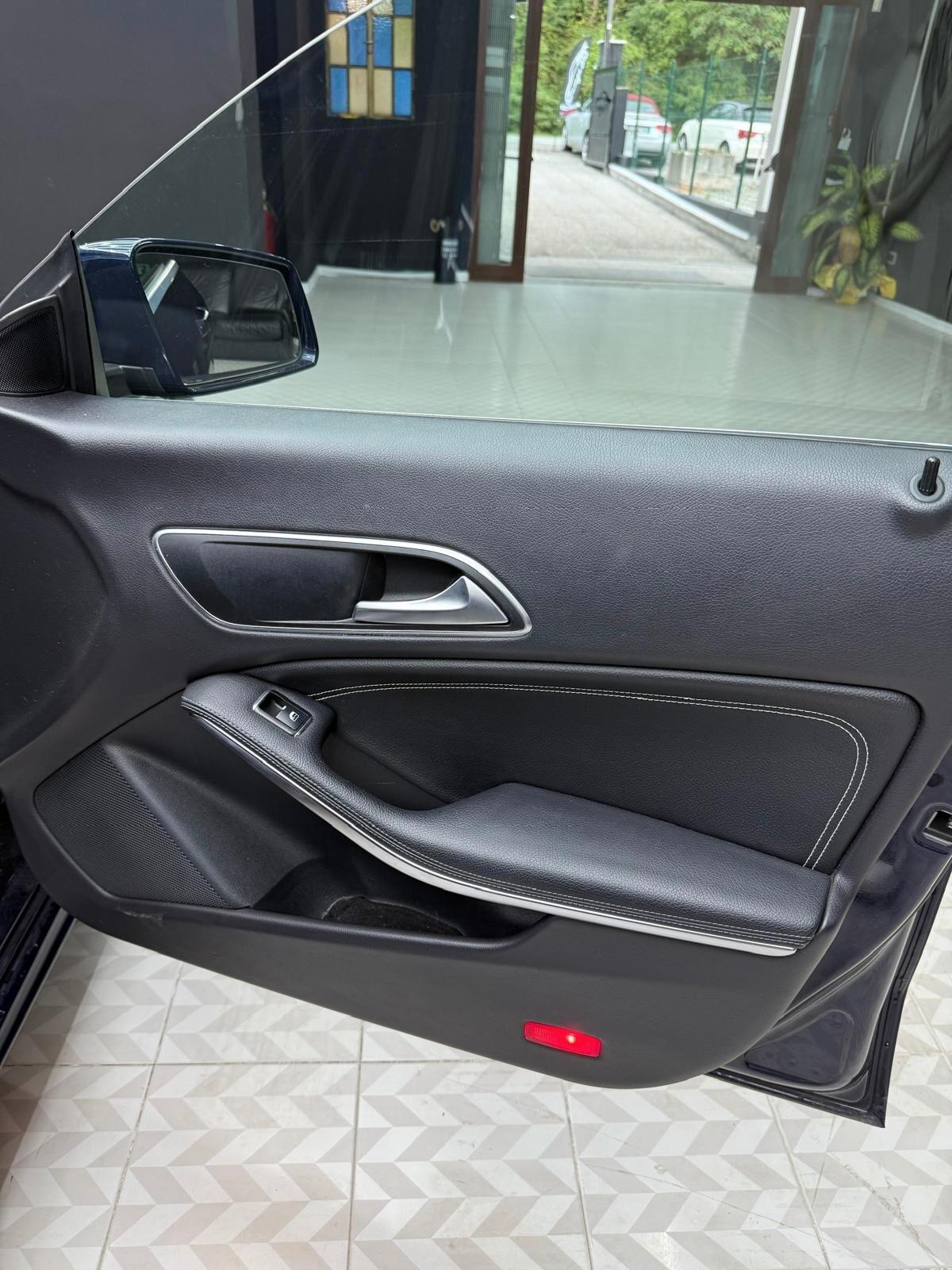 Mercedes-benz CLA 220 d S.W. Automatic Business