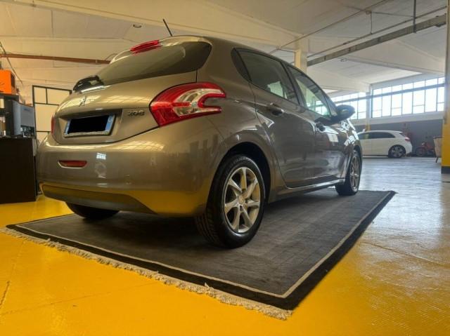 Peugeot 208 Peugeot 208 1.4 hdi 8v Access 5p