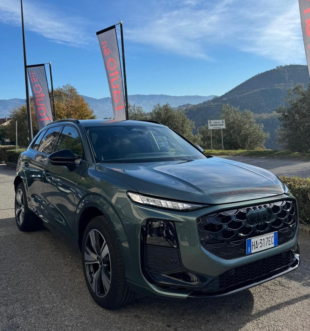 Audi NEW MODEL Q3 35 TFSI S tronic line edition