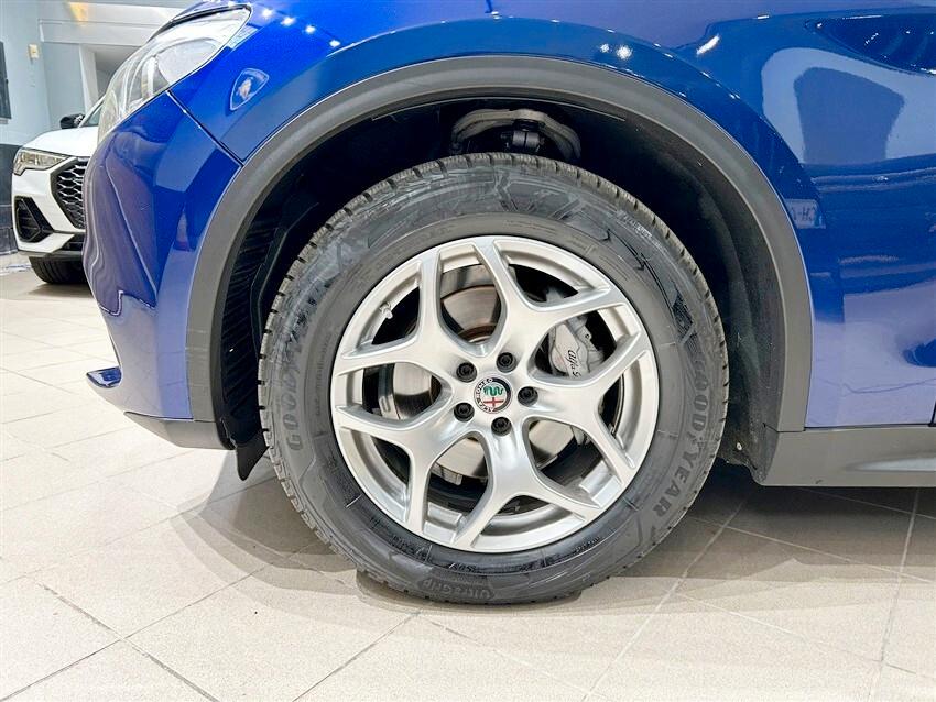 Alfa Romeo Stelvio 2.2 Turbodiesel 190 CV AT8 Q4 Business