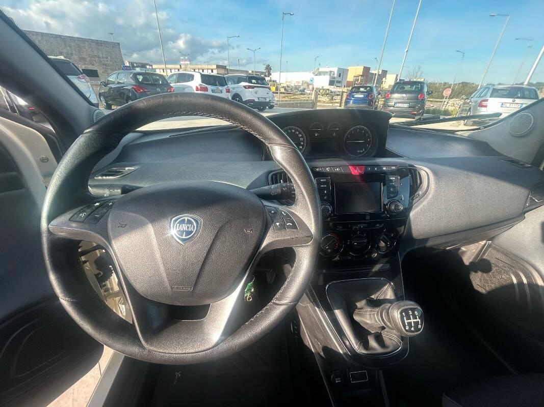 Lancia Ypsilon 1.2 Gold ecochic Gpl 69cv