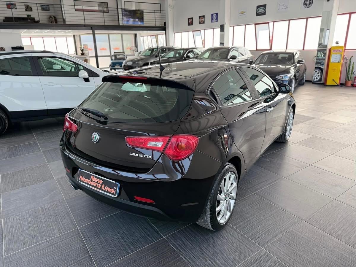 Alfa Romeo Giulietta 1.6 Mjt 120cv Distinctive 2017