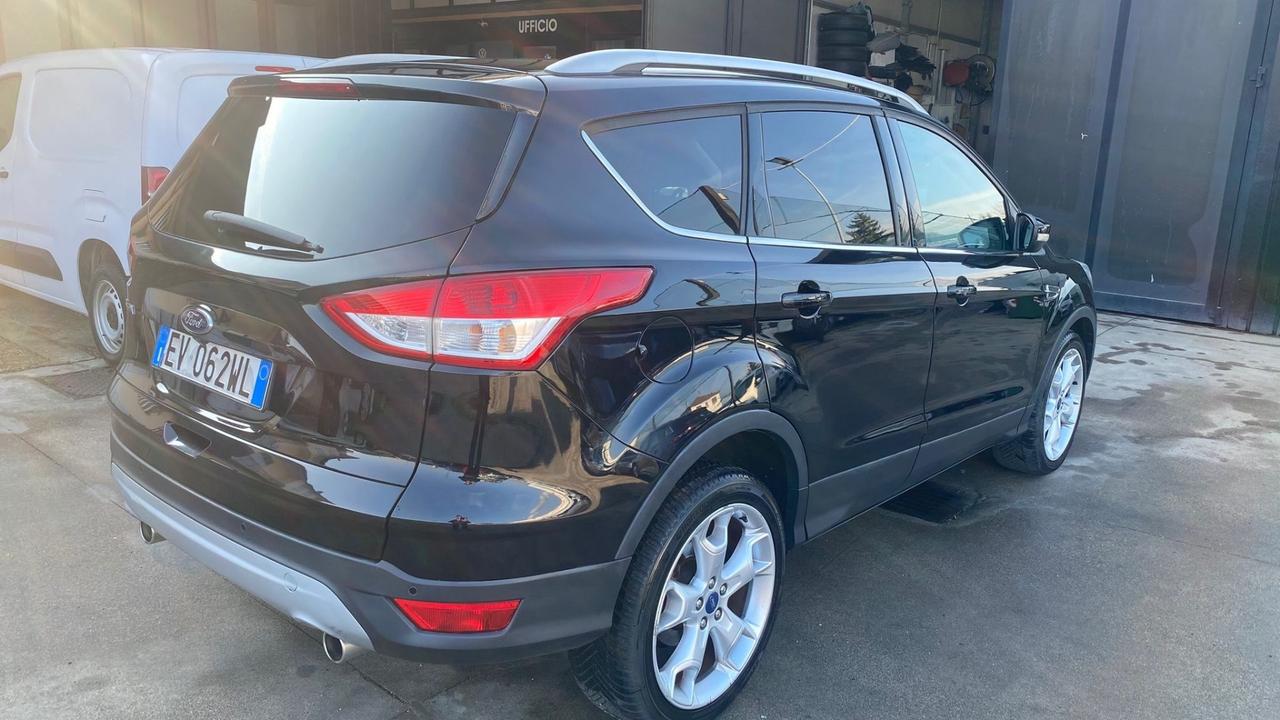 Ford Kuga 2.0 TDCI 140 CV 4WD Powershift Business