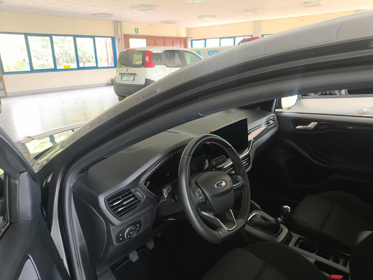 Ford Focus 1.0 EcoBoost Hybrid 125 CV 5p. ST-Line
