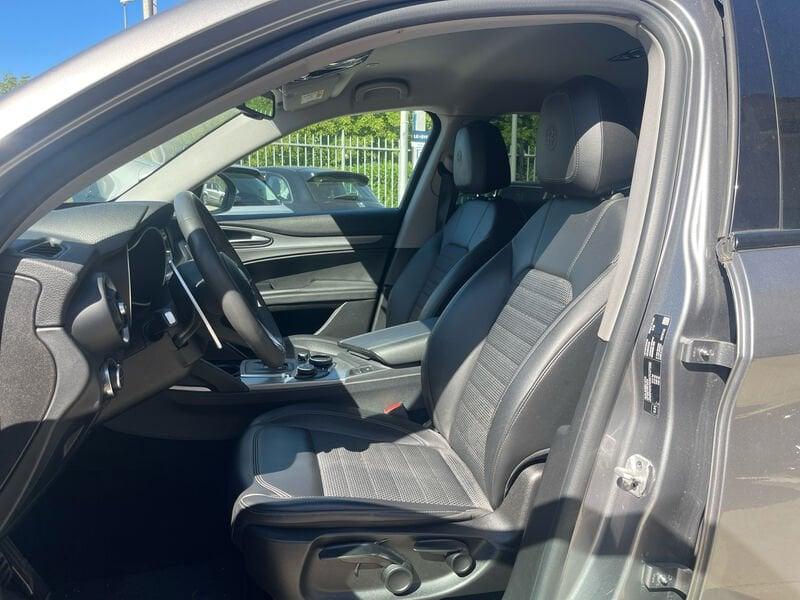 Alfa Romeo Stelvio 2.2 t Executive Q4 190cv auto my19
