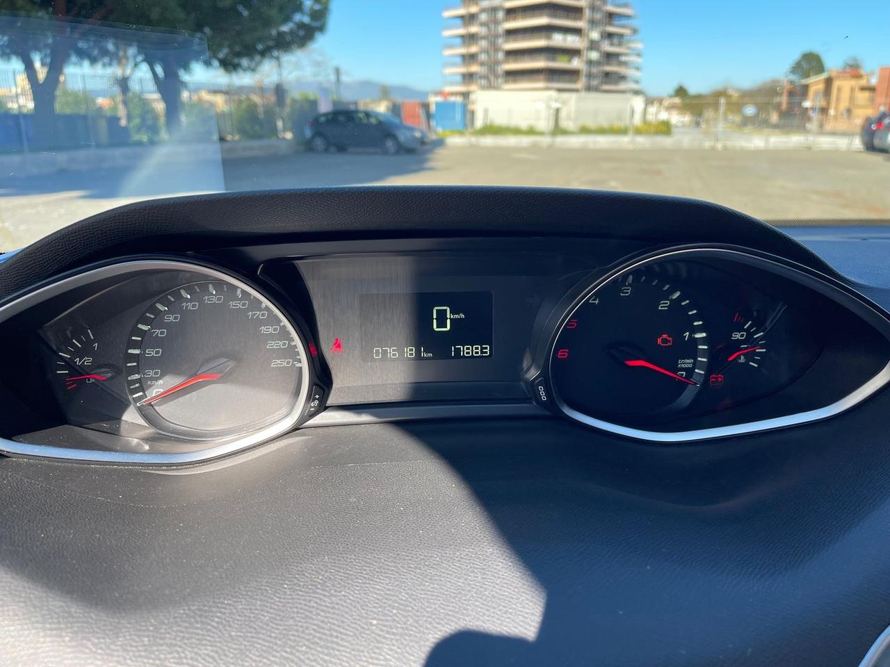 Peugeot 308 1.5 Blue HDI 100 Active #10305