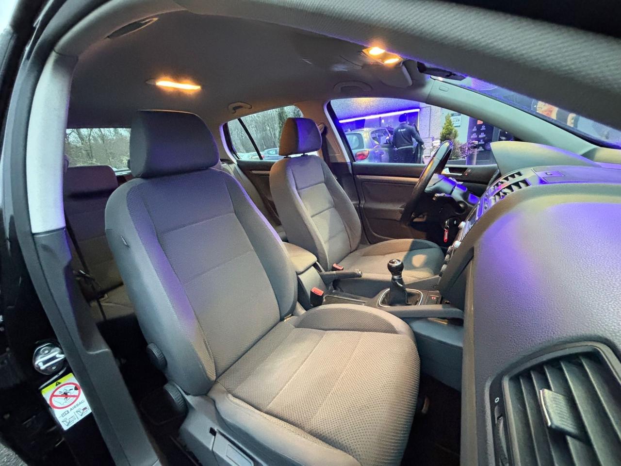 Volkswagen Golf Golf 1.6 16V FSI 5p. SOLO •51.000km•