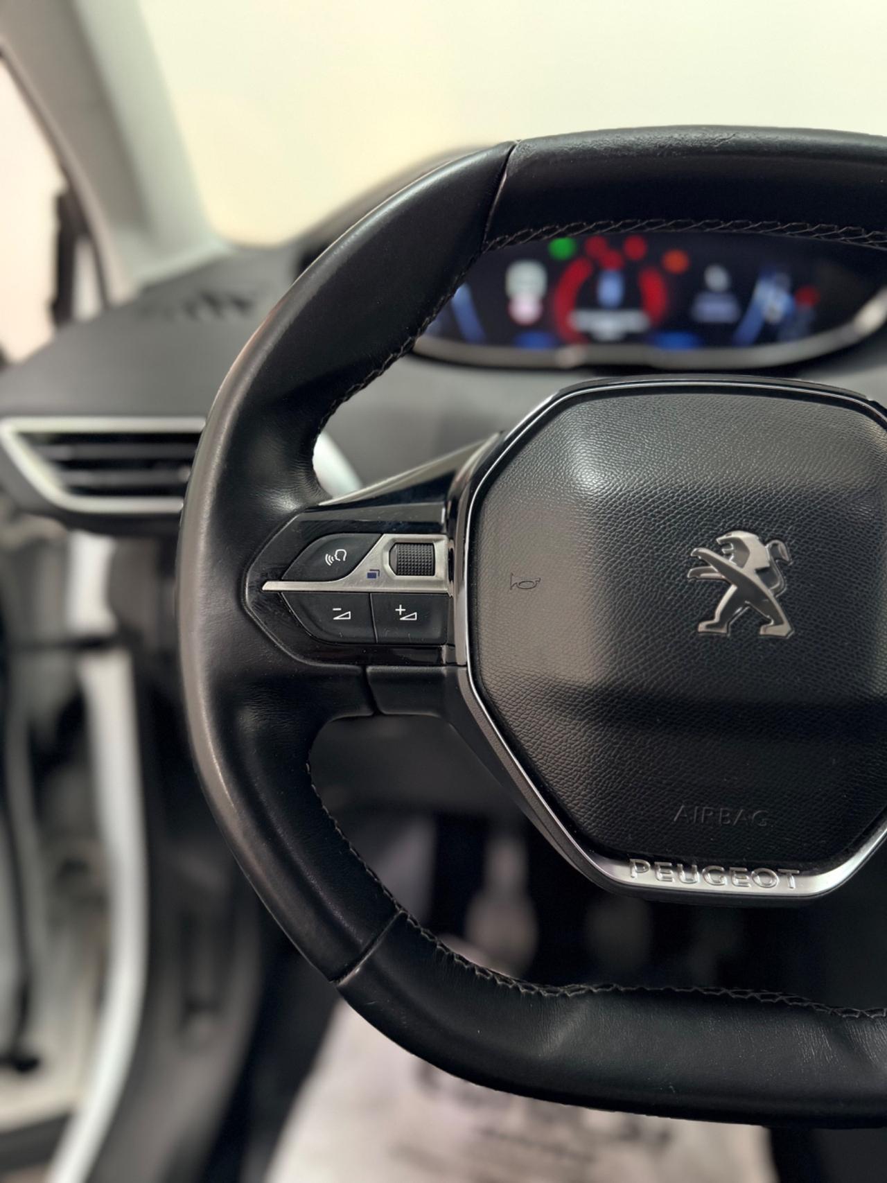 Peugeot 5008 1.6 BHDi 120 CV Neopatentati Allure 04/2018 Euro 6B