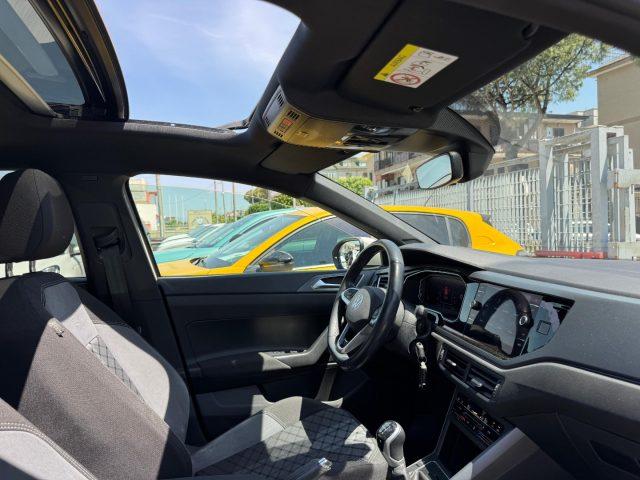 VOLKSWAGEN Taigo 1.0 TSI 110 CV R-Line