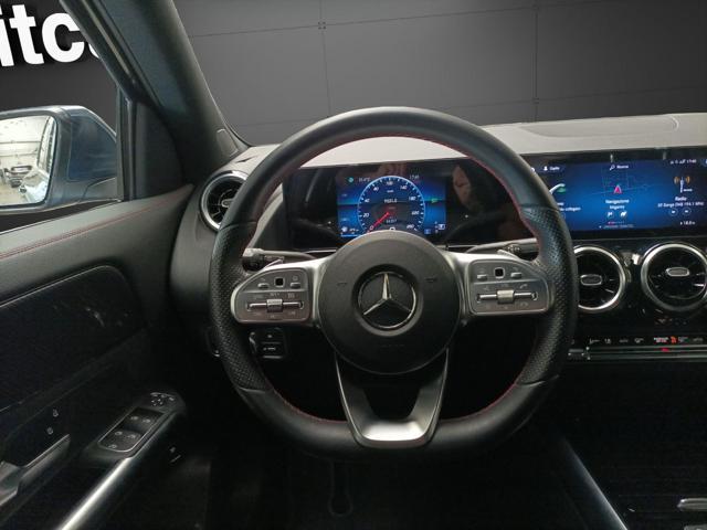 MERCEDES-BENZ GLA 180 Automatic Premium amg-line
