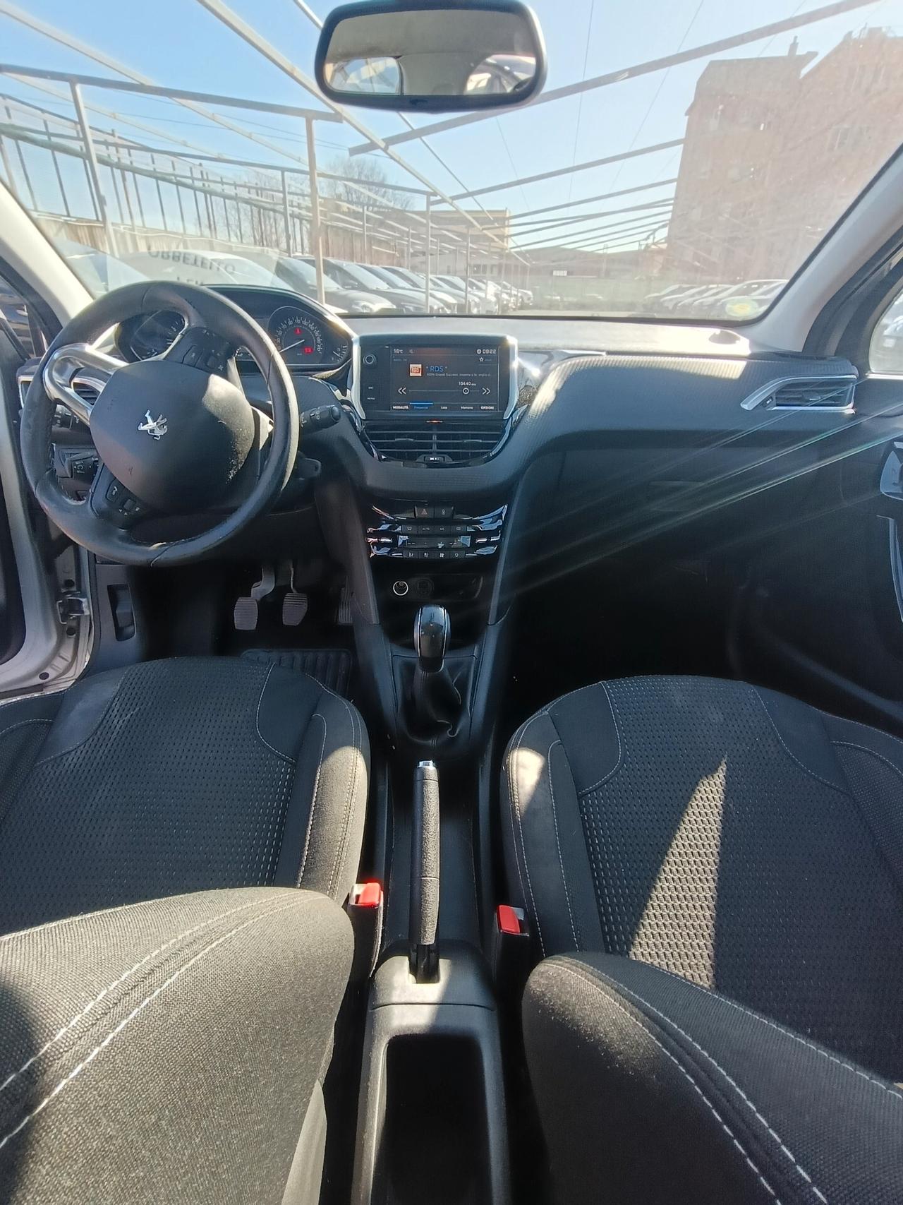 Peugeot 208 PureTech 82 5 porte Allure