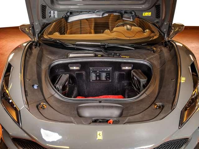 Ferrari F8 Spider - Allestimento Speciale