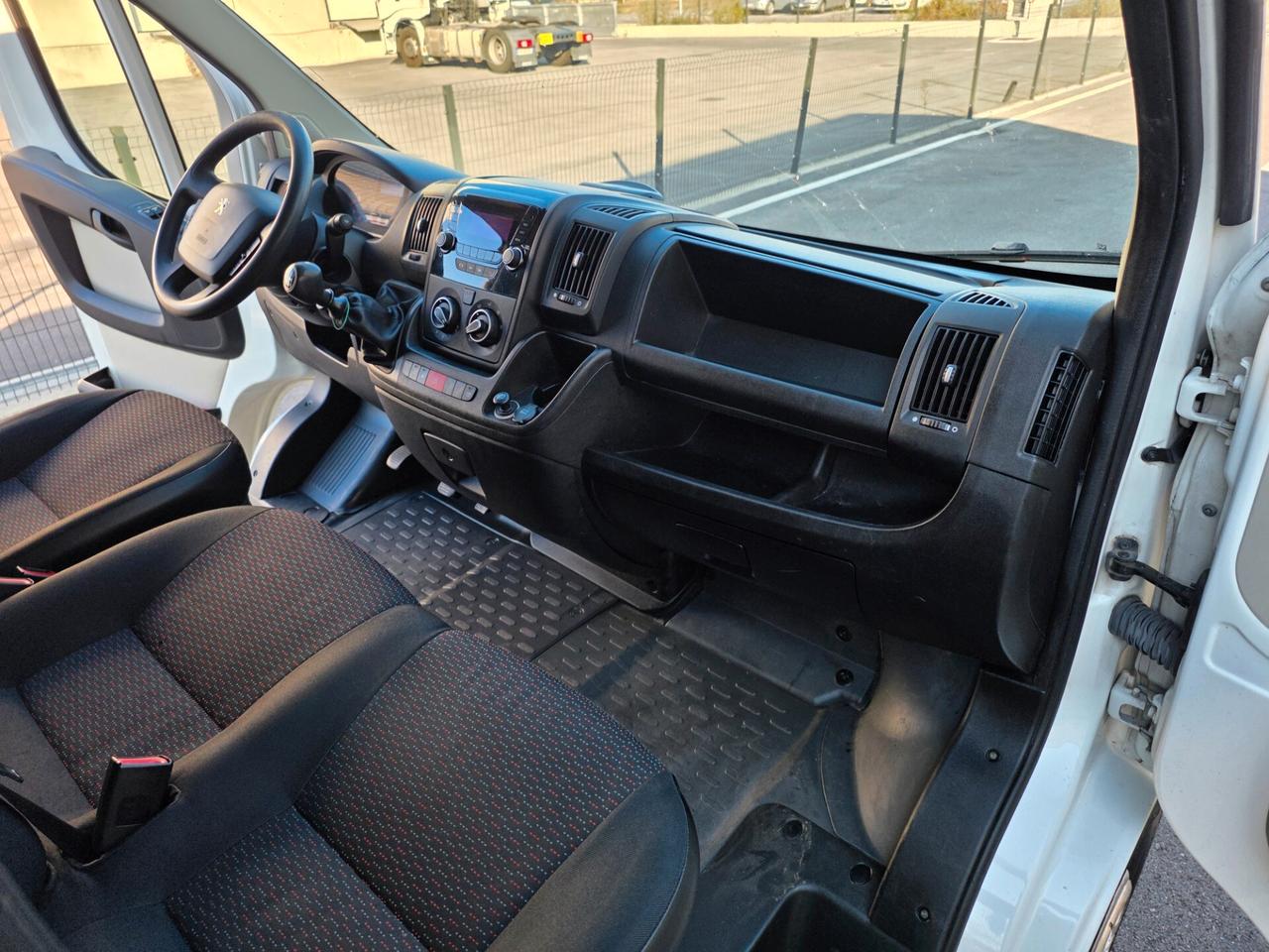 Peugeot Boxer 2.0 BlueHDi/130CV FAP Premium