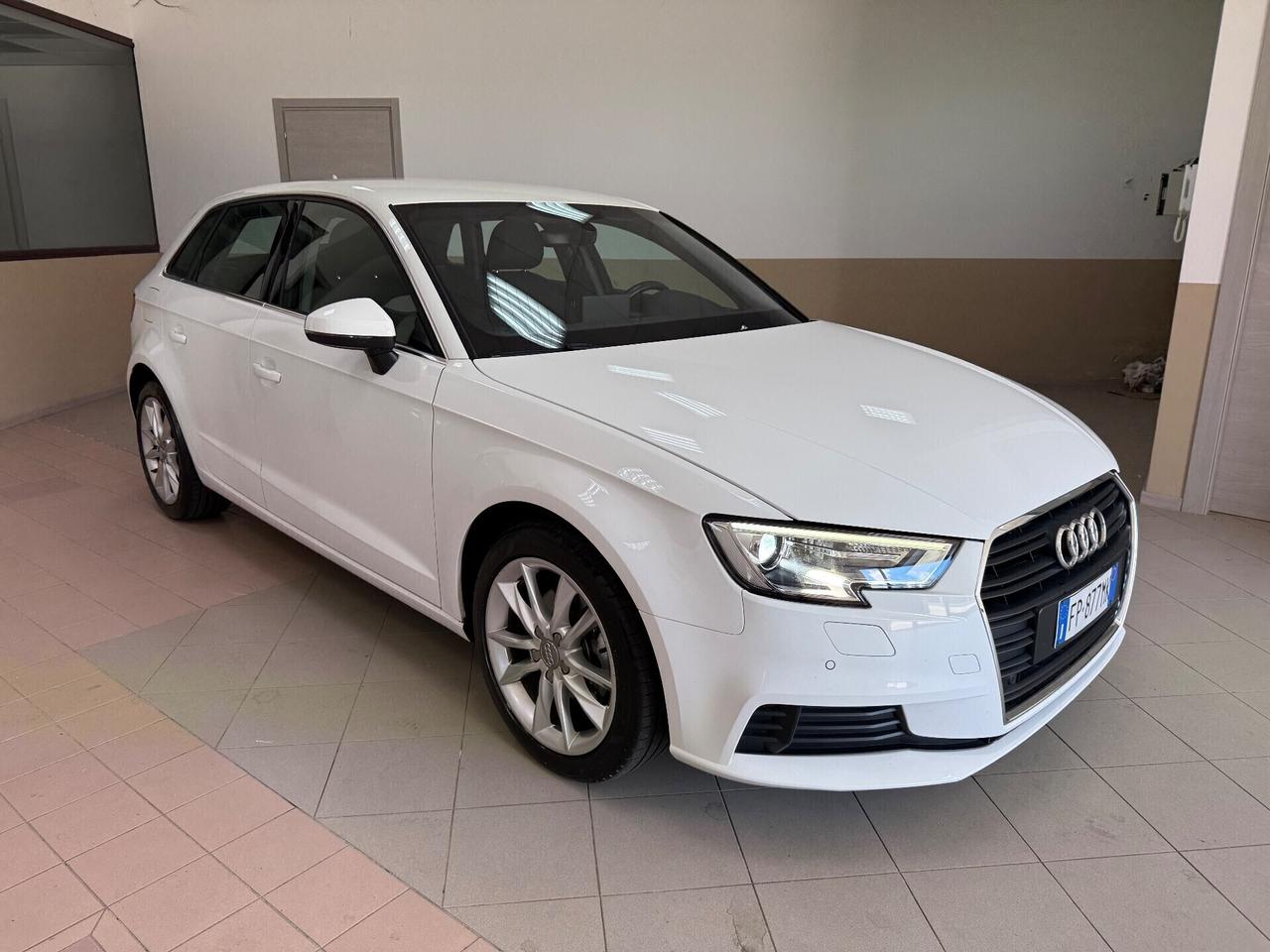 Audi A3 1.6 TDI 116 CV Sport 5 Porte Manuale