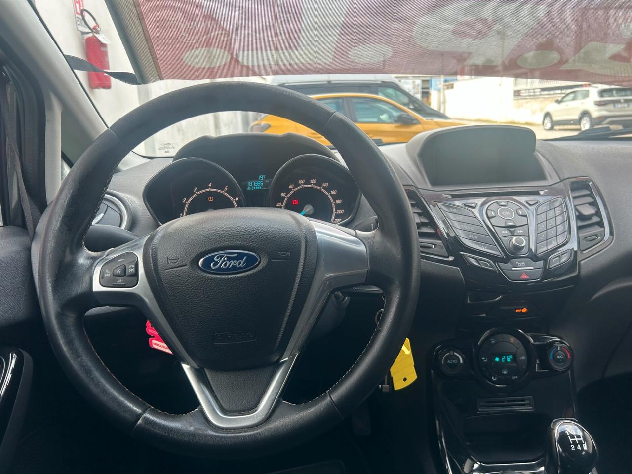 Ford Fiesta 2017 1.4 GPL Titanium FULL LEGGI TUTTO