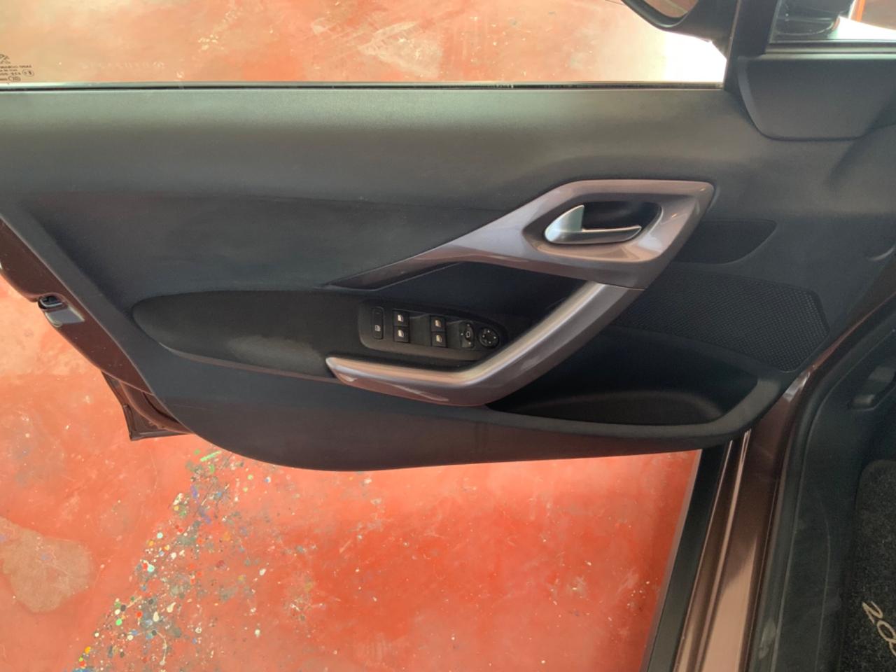 Peugeot 2008 1.6 e-HDi 92 CV Stop&Start Allure