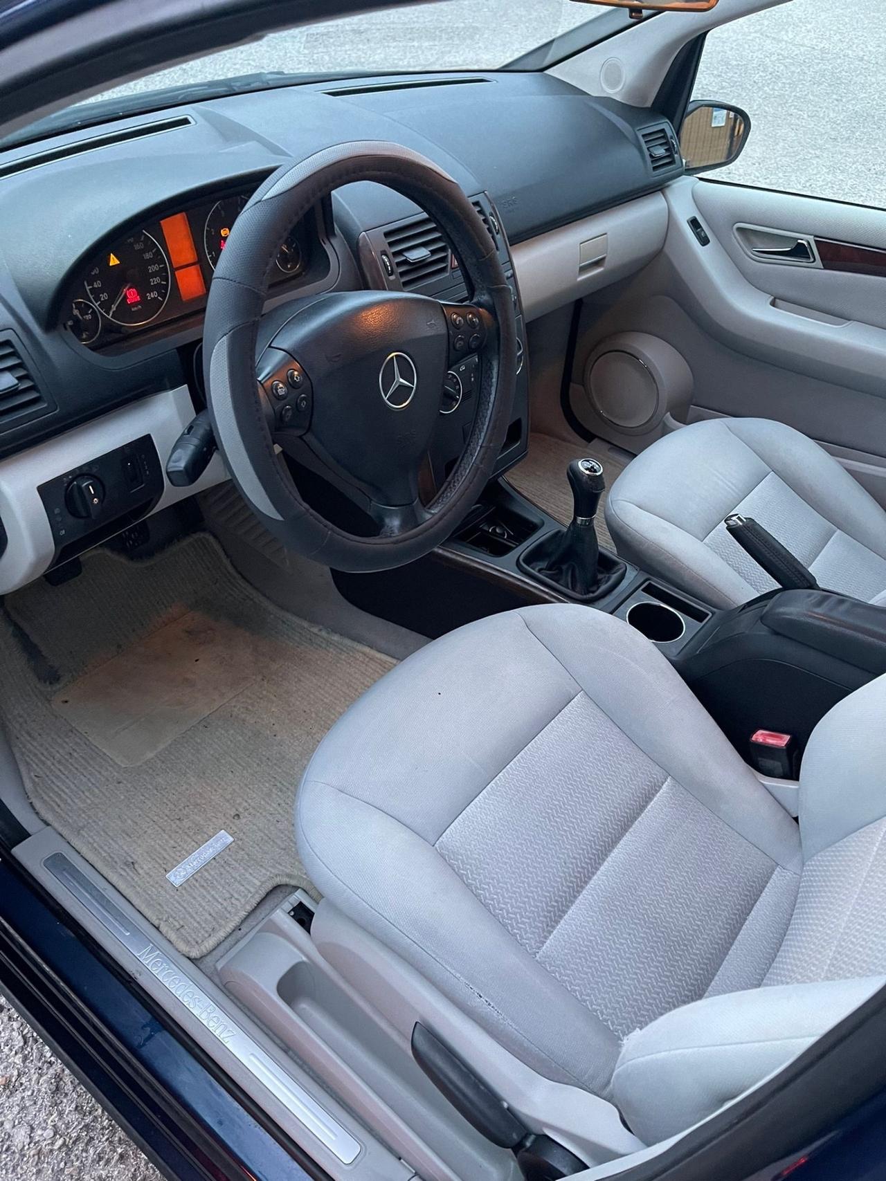 Mercedes A 150 -NEOPATENTATI