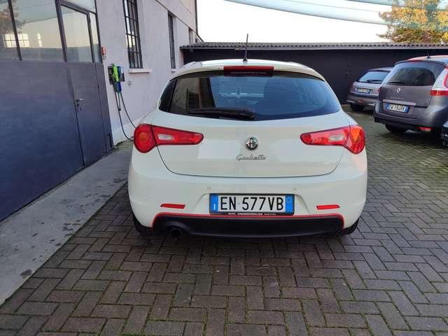 Alfa Romeo Giulietta Giulietta III 2010 1.4 t. m.air Distinctive 170cv