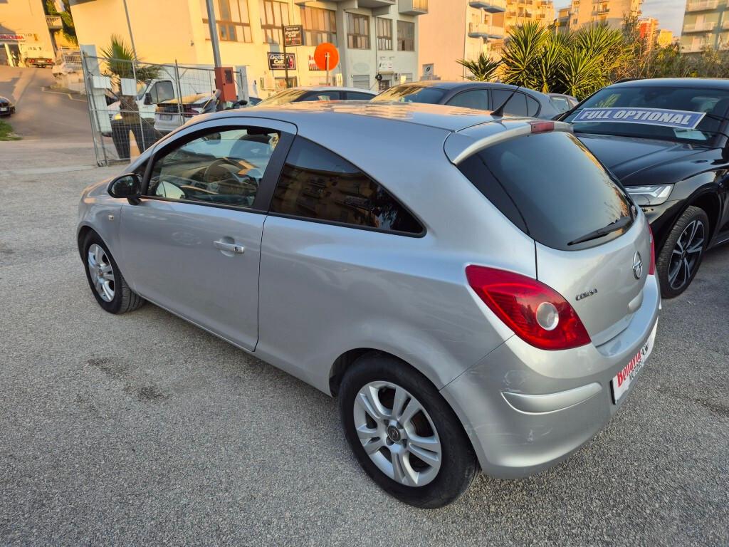 Opel Corsa 1.3 MJTD 95CV 3porte UNICO PROPRIETARIO
