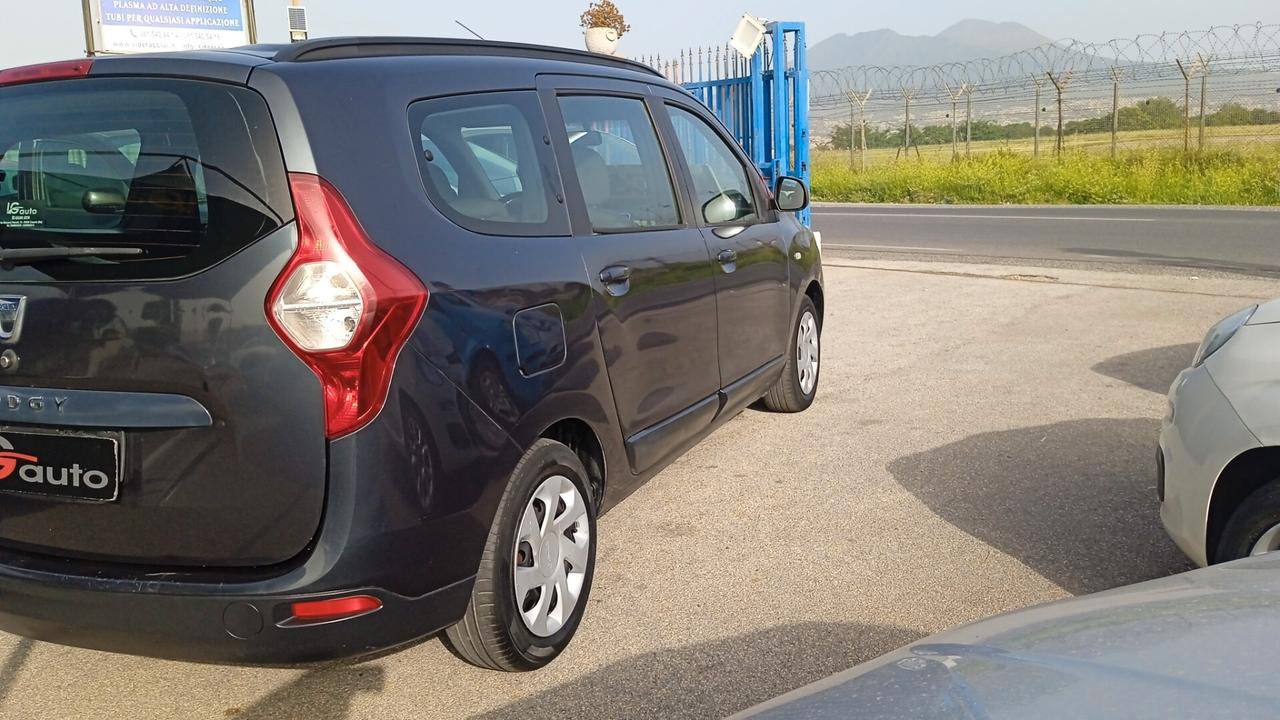 DACIA LODGY 1.5 DIESEL 7 POSTI