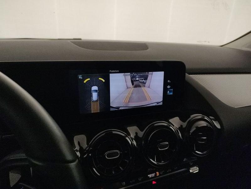 Mercedes-Benz GLA 180 d Business auto